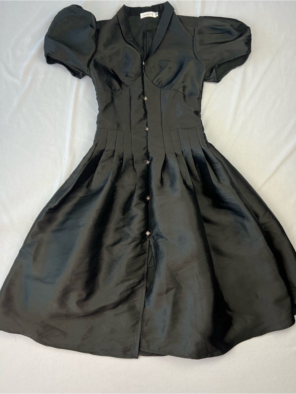 Lan Anh DL Black Puff Sleeve Button Detail Fit Flare Pleated Midi Dress S/M